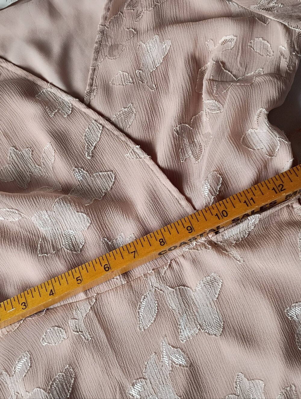 Astr Women's Blush Floral Wrap Mini Dress Size M - Picture 11 of 12